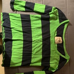 Hollister halfway sleeve